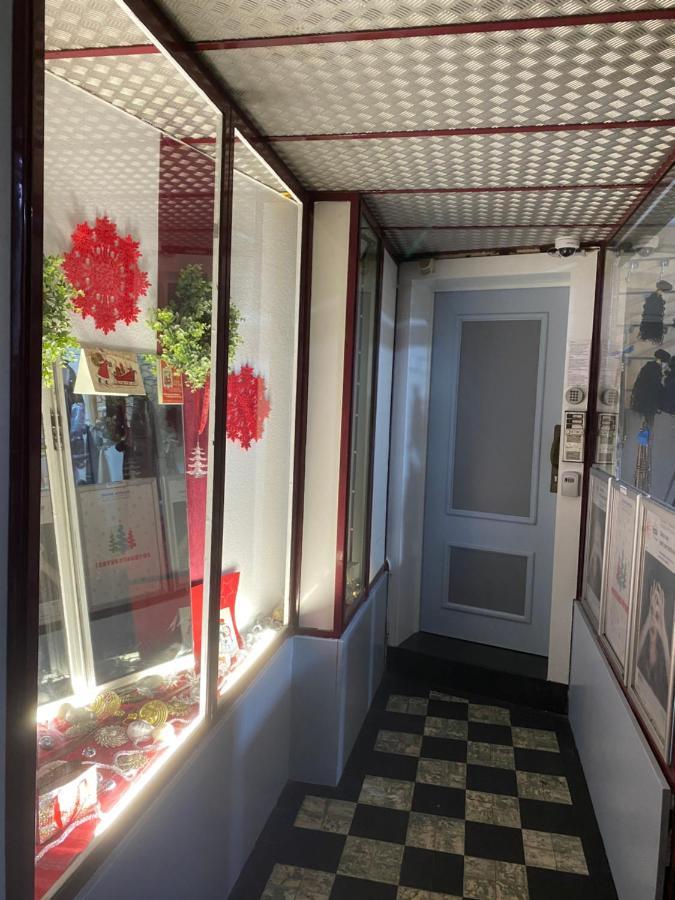 Ibiza Vibes Studio - Festive, Beach & Sun Atmosphere - Amazing Location In City Center Apartman Namur Kültér fotó